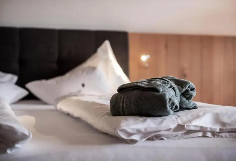 Superior-huone Parveke, Belvedere   Fine Dining, Hideaway & Spa