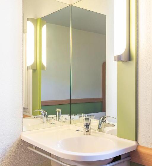اتاق استاندارد سه نفره, B&b Hotel Thionville Yutz A31