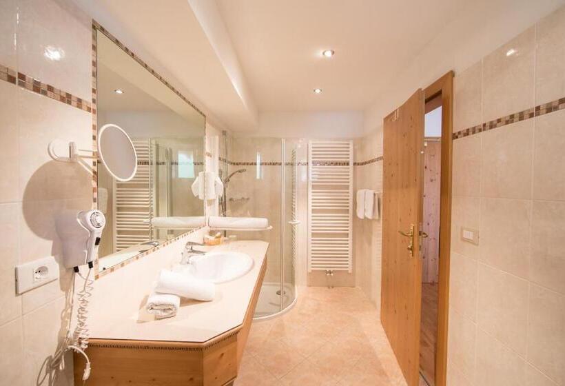 סוויטה, Jager Hans