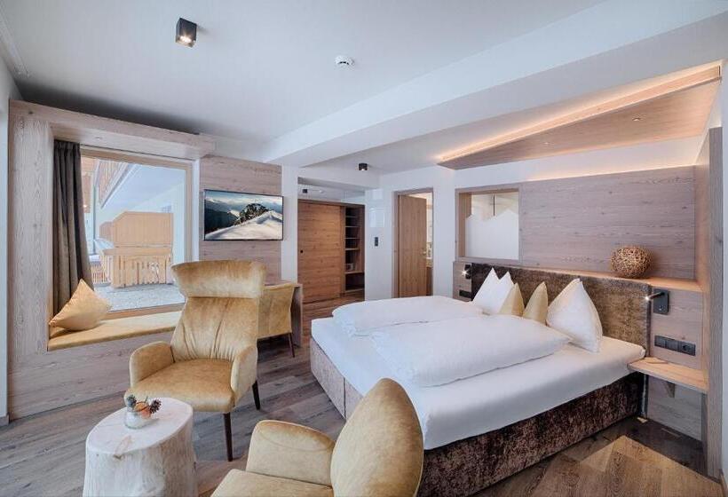 חדר משפחתי נוף להרים, Martinshof Berg Herz