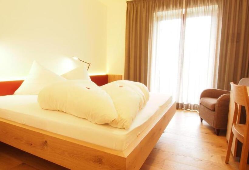 シングルデラックスルーム, Obermoosburg