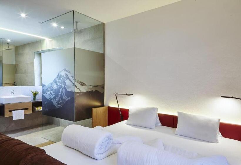 スタンダードトリプルルーム, Obermoosburg