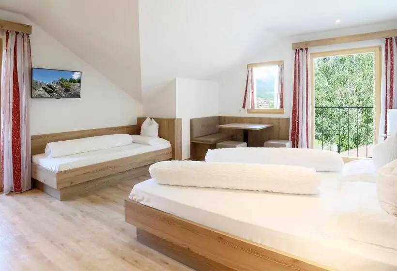 スタンダードトリプルルーム, Pension Alpenhof B&b