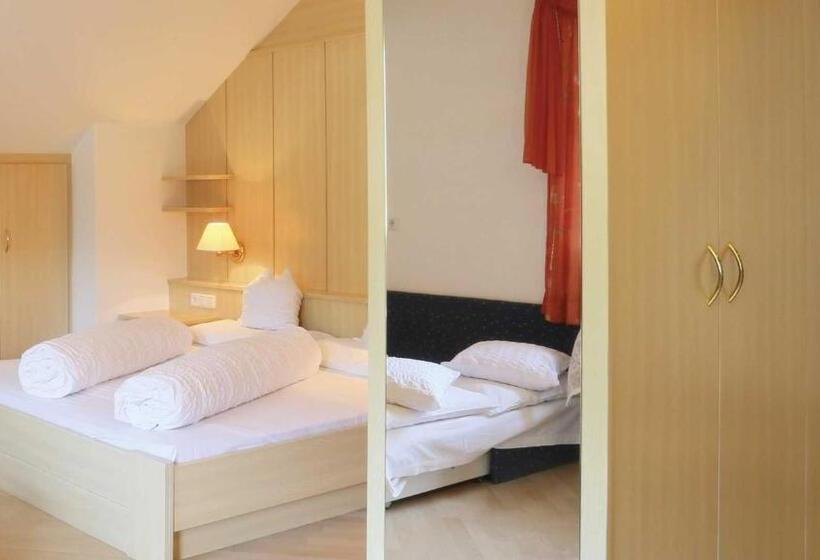 4인용 스탠다드 룸, Pension Alpenhof B&b