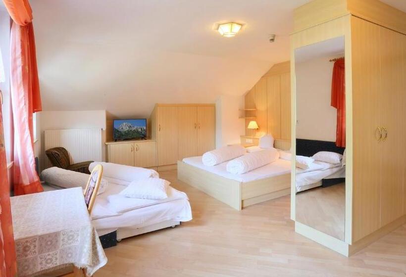 4인용 스탠다드 룸, Pension Alpenhof B&b