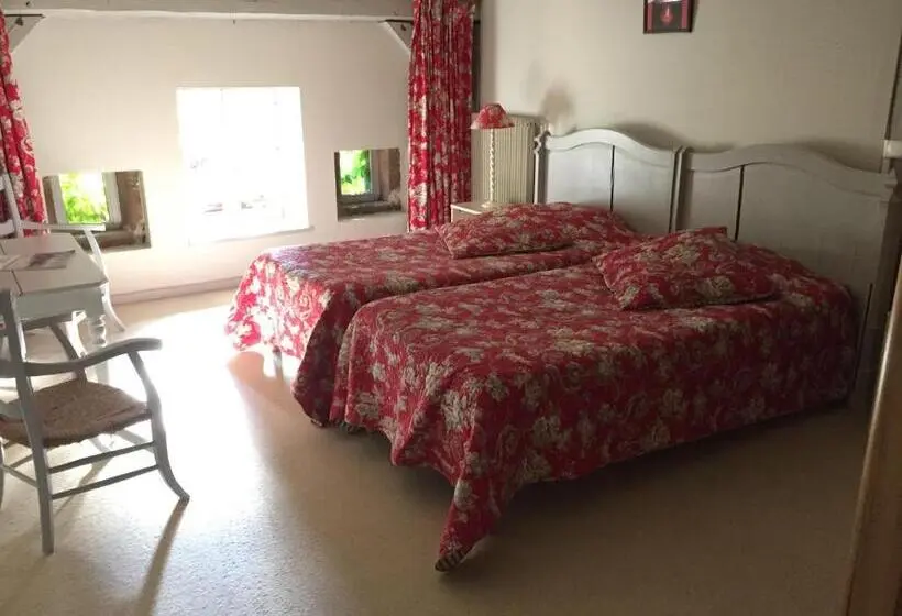 コンフォートルーム, Auberge De La Cholotte