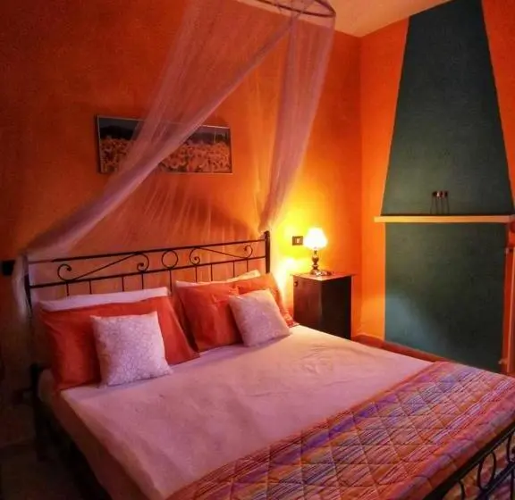 デラックスルーム, A Casa Di Anna