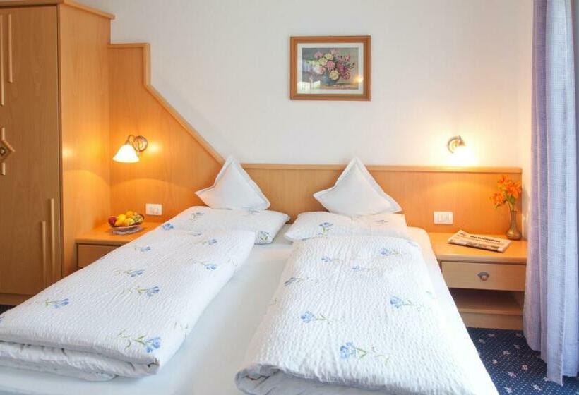 4인용 스탠다드 룸, Pension Sonnegg