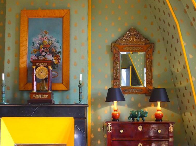 标准间, Chateau De Hiéville