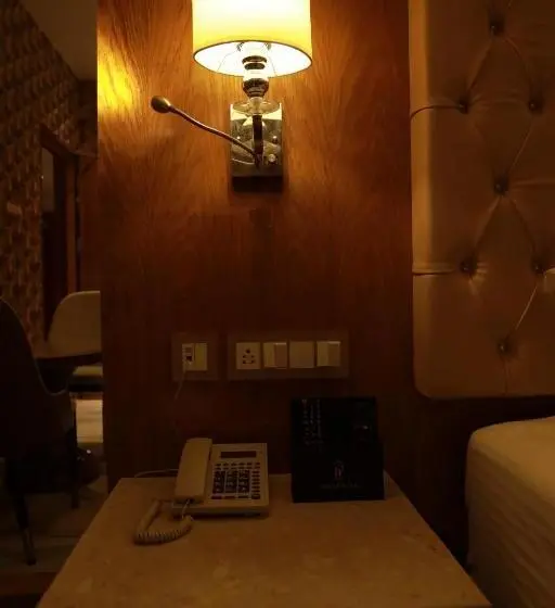 スイート, The Hotel Park