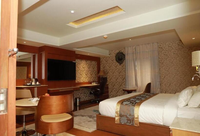 חדר דלוקס, The Hotel Park