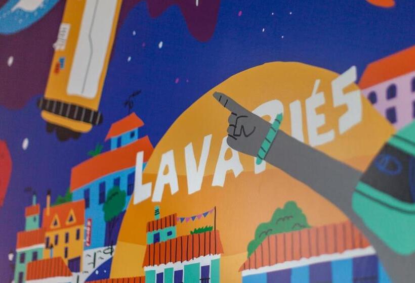 تختخواب در اتاق مشترک, The Central House Madrid Lavapiés