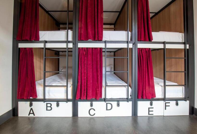 اتاق پنت هاوس, The Central House Madrid Lavapiés