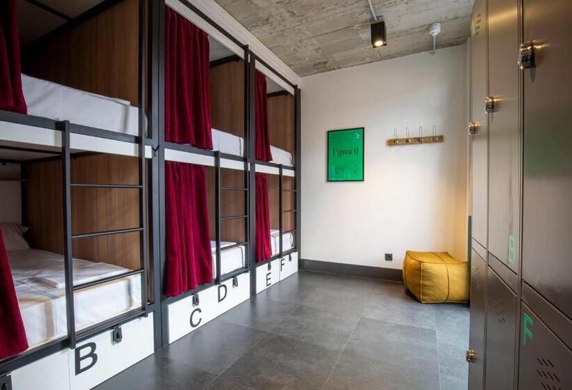 اتاق پنت هاوس, The Central House Madrid Lavapiés