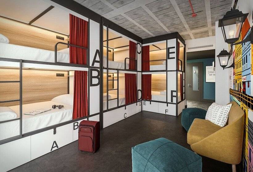 تختخواب در اتاق مشترک, The Central House Madrid Lavapiés