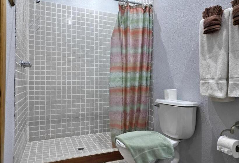 스탠다드 트리플 룸, Calico Jack's Resort