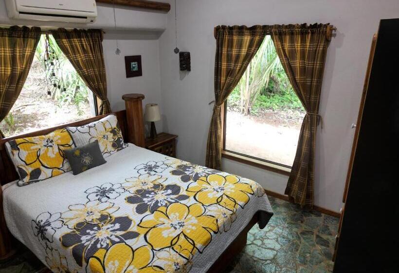 스탠다드 트리플 룸, Calico Jack's Resort