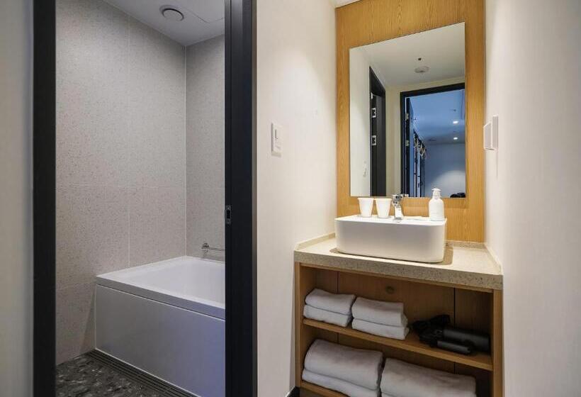 סוויטה, Henn Na Hotel Seoul Myeongdong