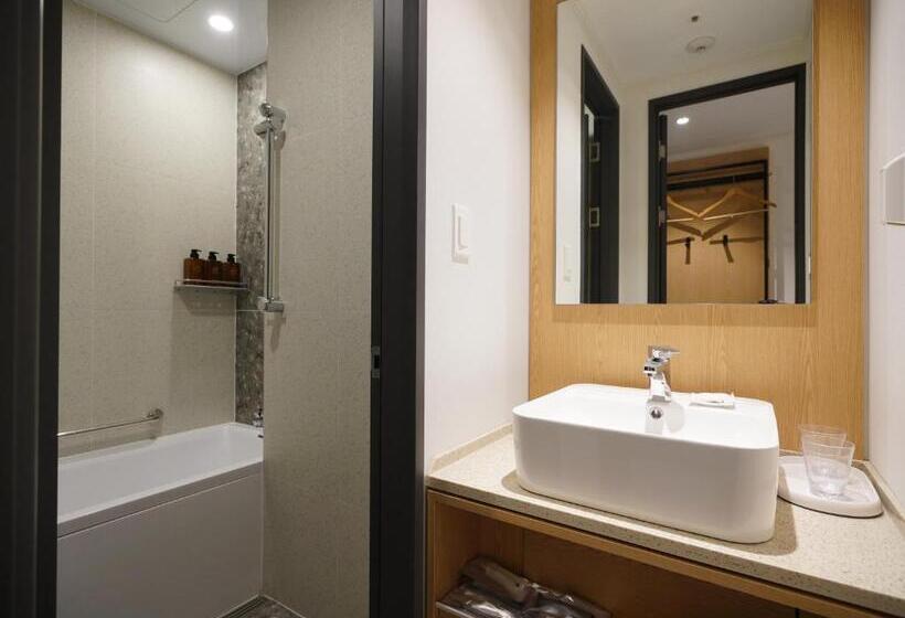 חדר סטנדרט עם נוף, Henn Na Hotel Seoul Myeongdong