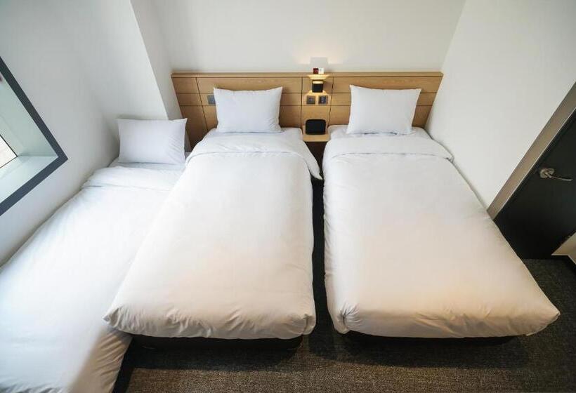 Quarto Triplo Estandar, Henn Na Hotel Seoul Myeongdong