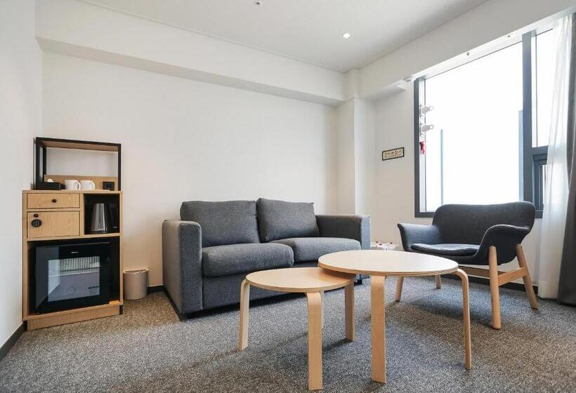 סוויטה, Henn Na Hotel Seoul Myeongdong