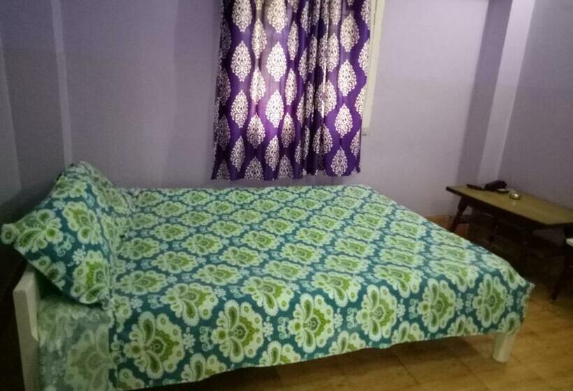 スタンダードシングルルーム, Kameng