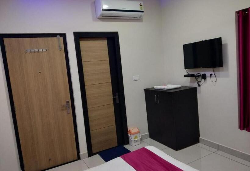 غرفة ديلوكس, Reyansh