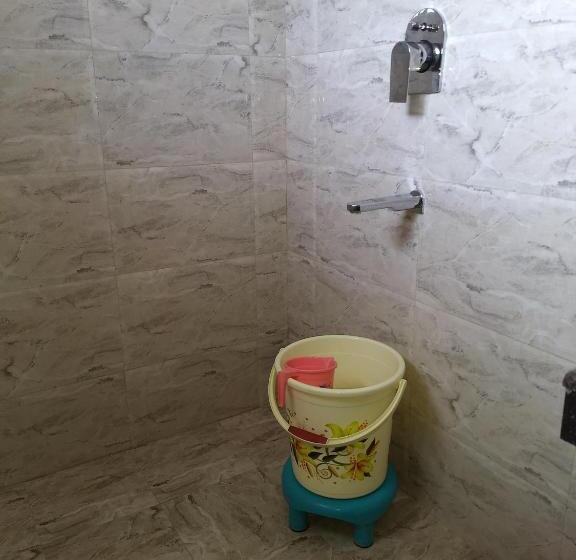 غرفة سوبيريور, Reyansh