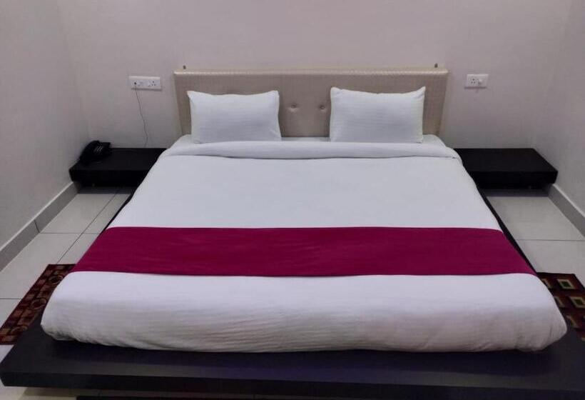 غرفة سوبيريور, Reyansh