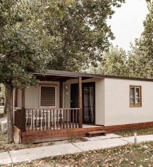 غرفة قياسية رباعية مطلة على البحر, Riva Del Sol Beach Resort