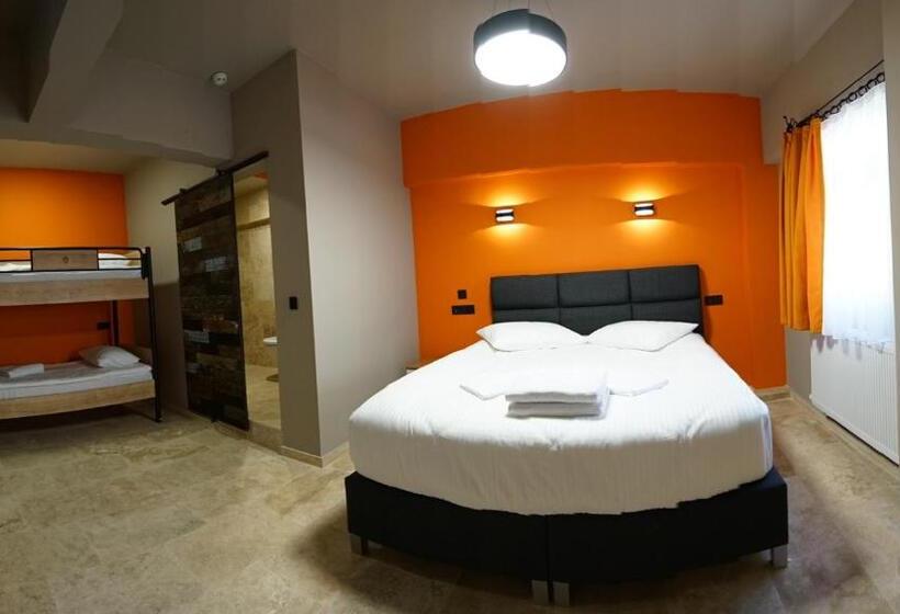 スタンダード４人部屋, Adventure Inn Cappadocia