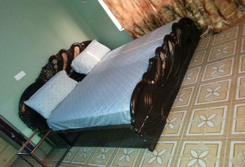 سوییت اجرایی, Gyason Royal Guest House