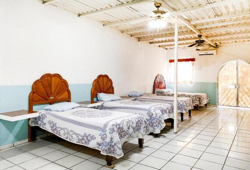 家庭间, Posada Agua Escondida