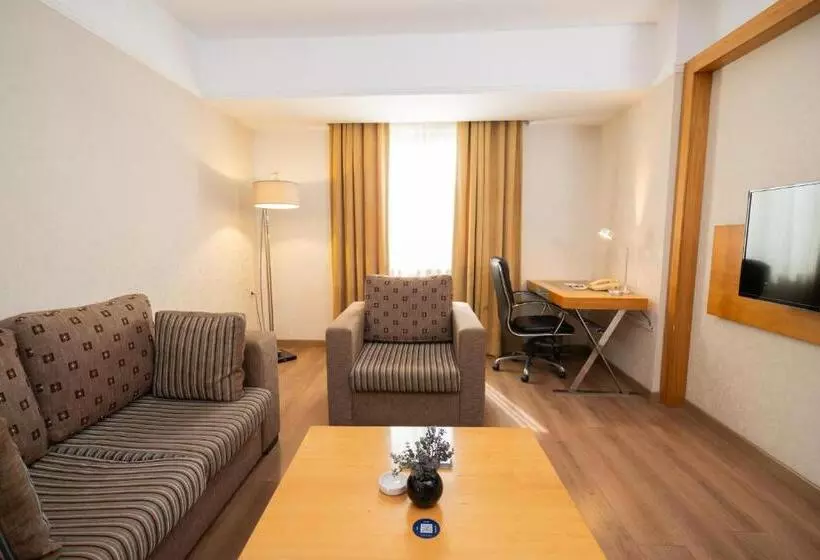 سوییت جونیور, Anemon Grand Denizli Otel