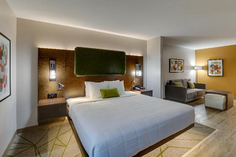 غرفة قياسية سرير كينج, Best Western Plus Riata