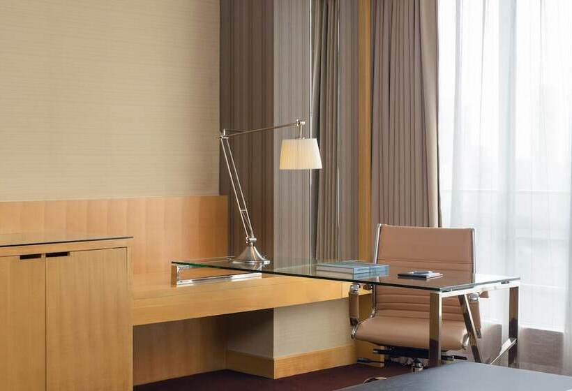 이그제큐티브 룸, Courtyard By Marriott Shanghai Central