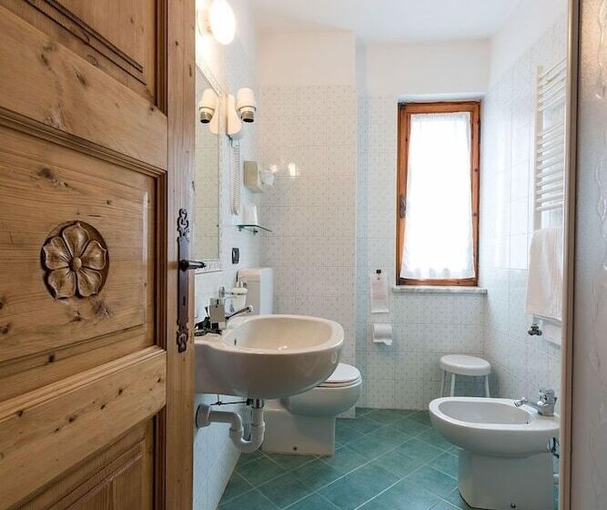 클래식 룸, Crampon