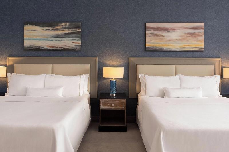 패밀리 룸, Crampon