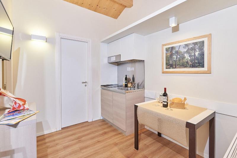 스탠다드 룸, Crampon