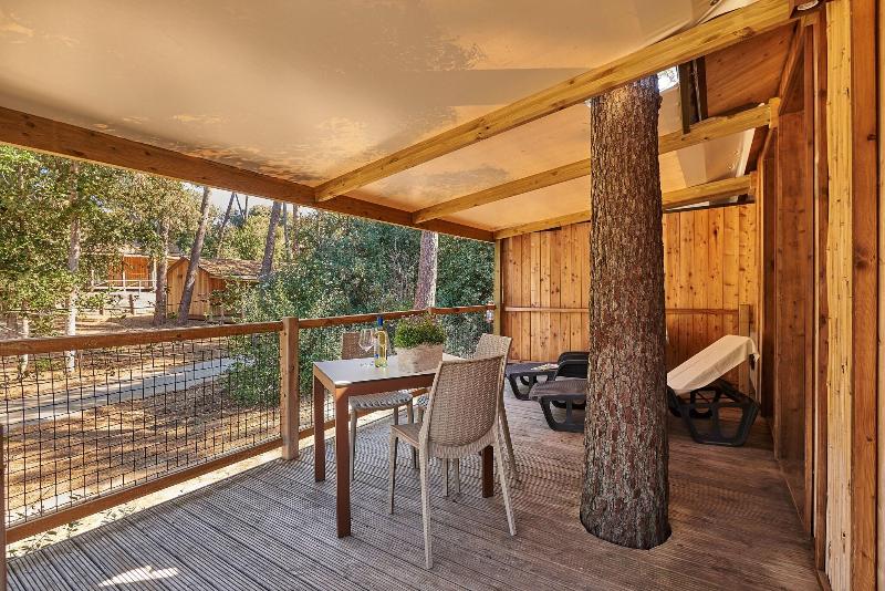 스탠다드 룸, Crampon