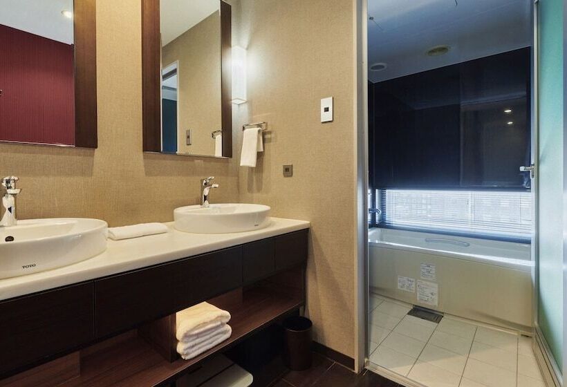 Номер Deluxe, Cross Hotel Sapporo