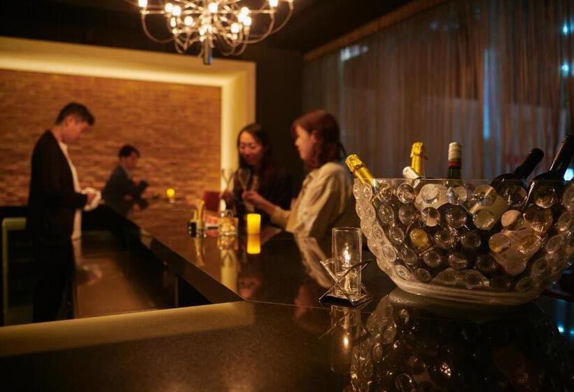 Президентский Люкс, Cross Hotel Sapporo