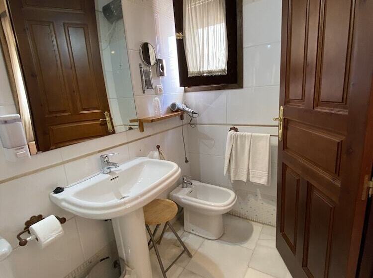 اتاق استاندارد, Don Paula