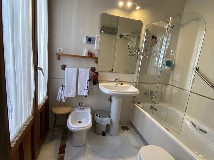 اتاق استاندارد, Don Paula