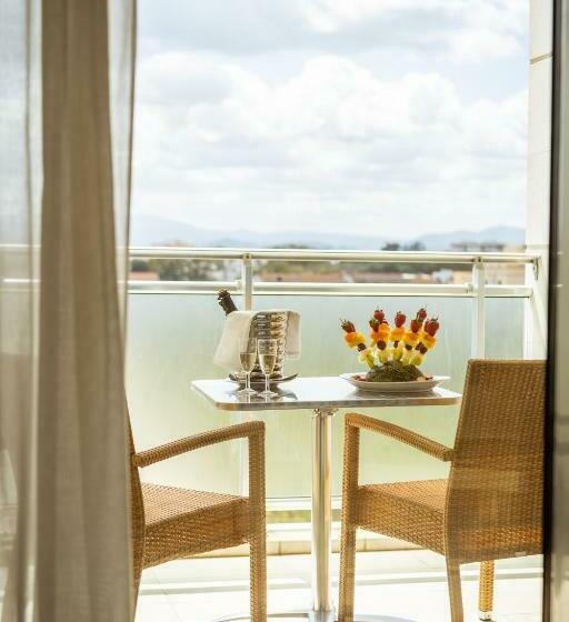 バルコニー付きデラックスルーム, Delta Hotels By Marriott Olbia Sardinia