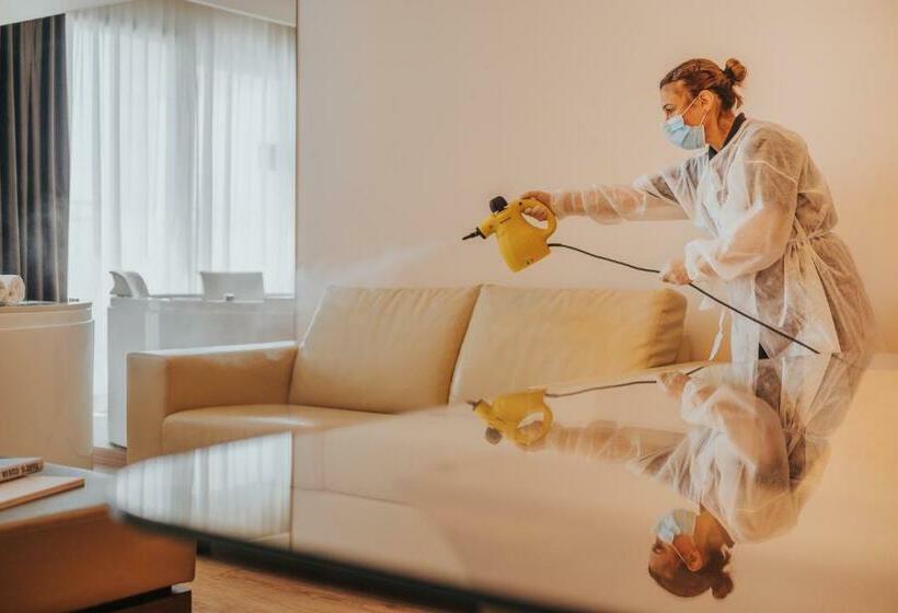 バルコニー付スイート, Delta Hotels By Marriott Olbia Sardinia