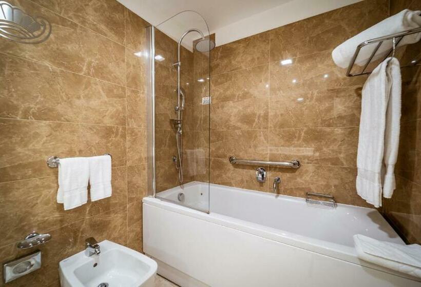 バルコニー付きデラックスルーム, Delta Hotels By Marriott Olbia Sardinia