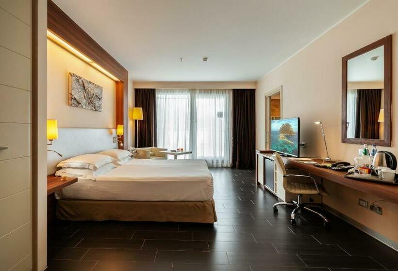 身障者適用スタンダードルーム, Delta Hotels By Marriott Olbia Sardinia