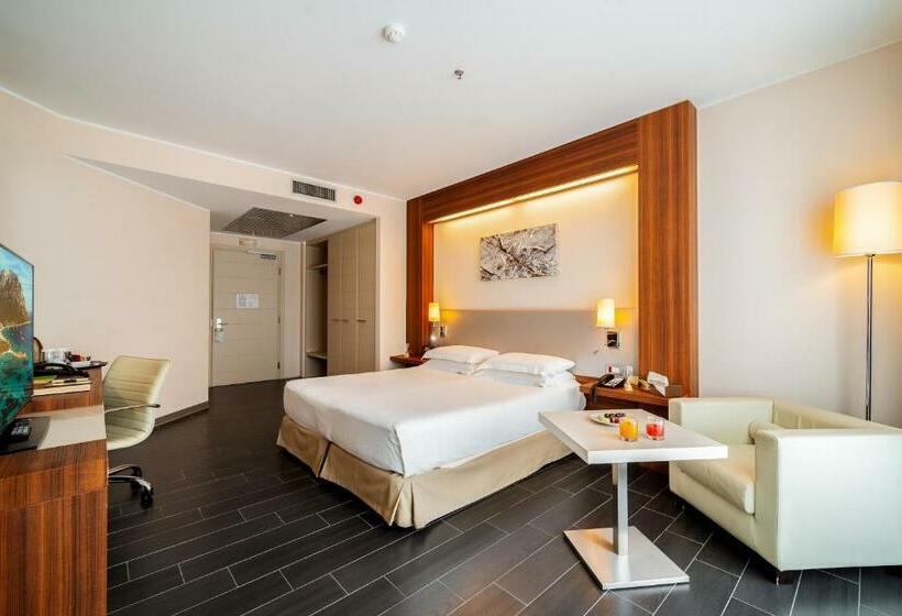 身障者適用スタンダードルーム, Delta Hotels By Marriott Olbia Sardinia