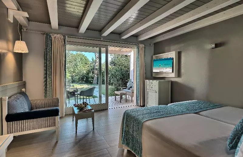 デラックスバンガロー, Forte Village Resort  Le Palme